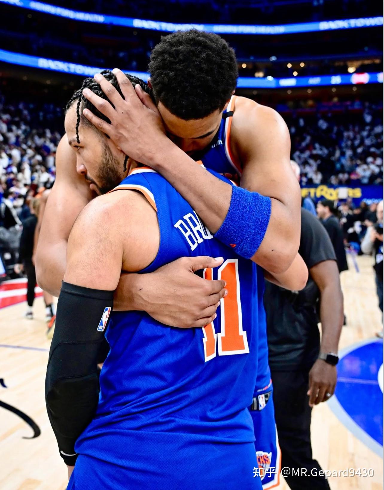 包含纽约尼克斯训练开放日;转会期队长鼓劲引欢呼;NBA季后赛在即;身体对抗强度拉满的词条 包含纽约尼克斯训练开放日;转会期队长鼓劲引欢呼;NBA季后赛在即;身体对抗强度拉满的词条