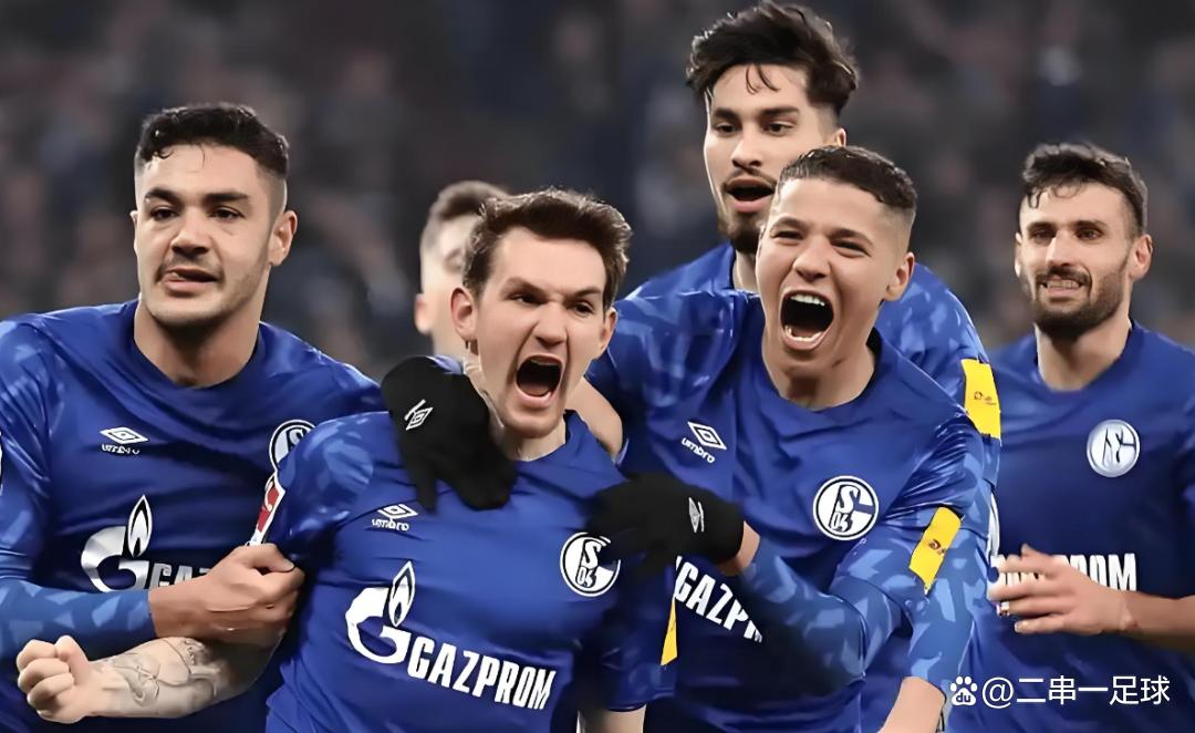 包含欧联赛程吃紧,那不勒斯今晚官宣签约,质疑声仍在,更衣室氛围转暖的词条 包含欧联赛程吃紧,那不勒斯今晚官宣签约,质疑声仍在,更衣室氛围转暖的词条